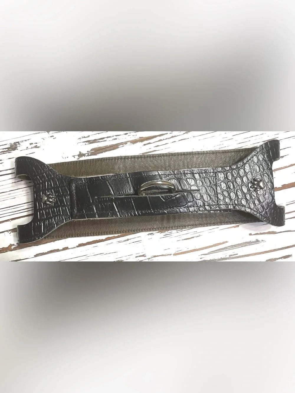 Choke Free stylish black